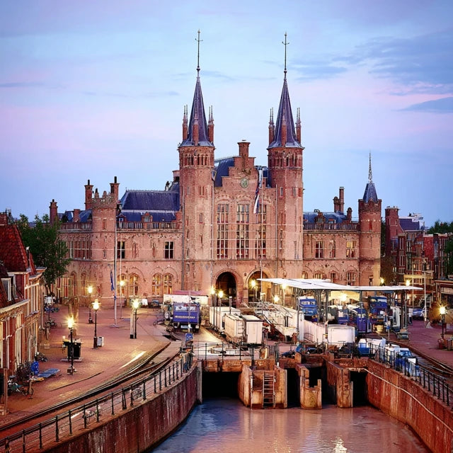 The Hague, Delft & Rotterdam Tour Modern and Historic Holland